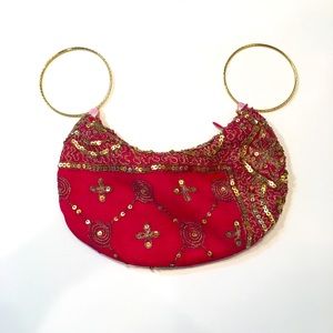Prashe Embroidered Clutch